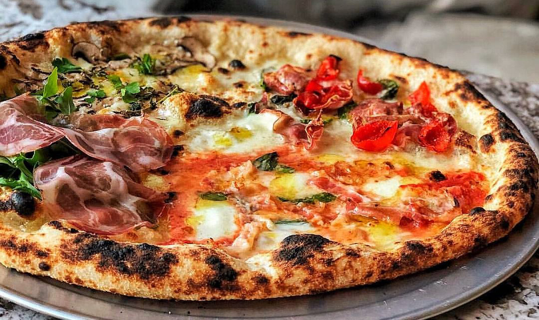 Beer hall Pizza
